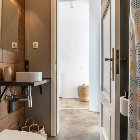 House Clerigo - 2 Unique By Lisbeyond